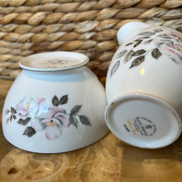 Silver Rose Cream & Sugar - Picture 5 of 7